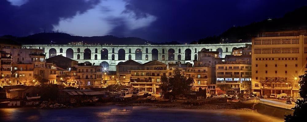 Holiday Kavála ภายนอก รูปภาพ